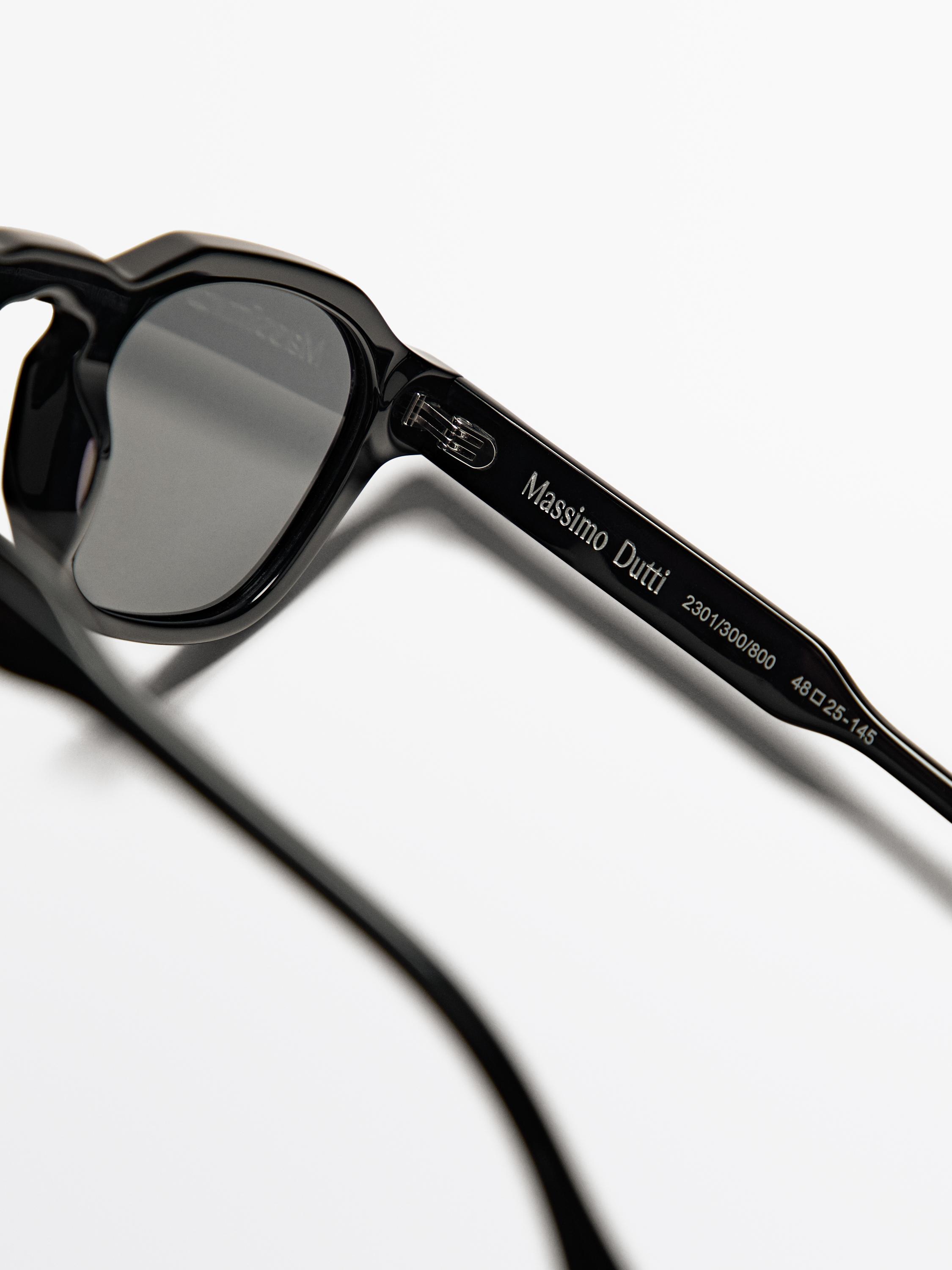 Lunettes de soleil géométriques